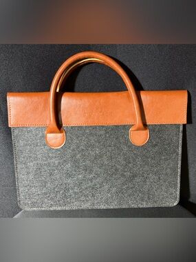 NWOT Drawiger Wool Leather Laptop Sleeve Briefcase 15” MacBook Gray